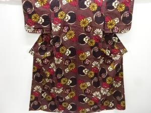 大正ロマン　菊牡丹模様着物